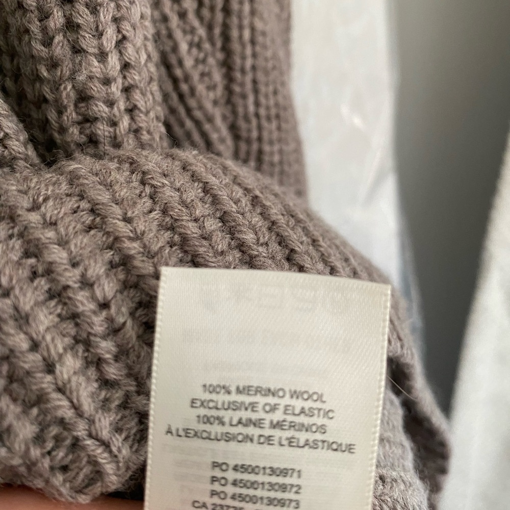 Aritzia Wilfred Wool Turtleneck Sweater - Picture 4 of 5